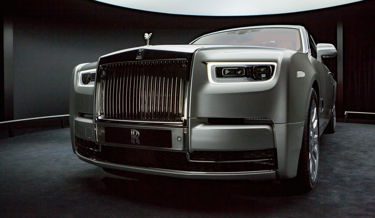 Rolls-Royce Phantom Front