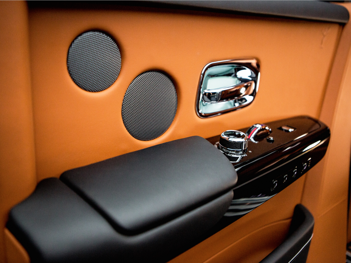 Rolls-Royce Phantom the Door