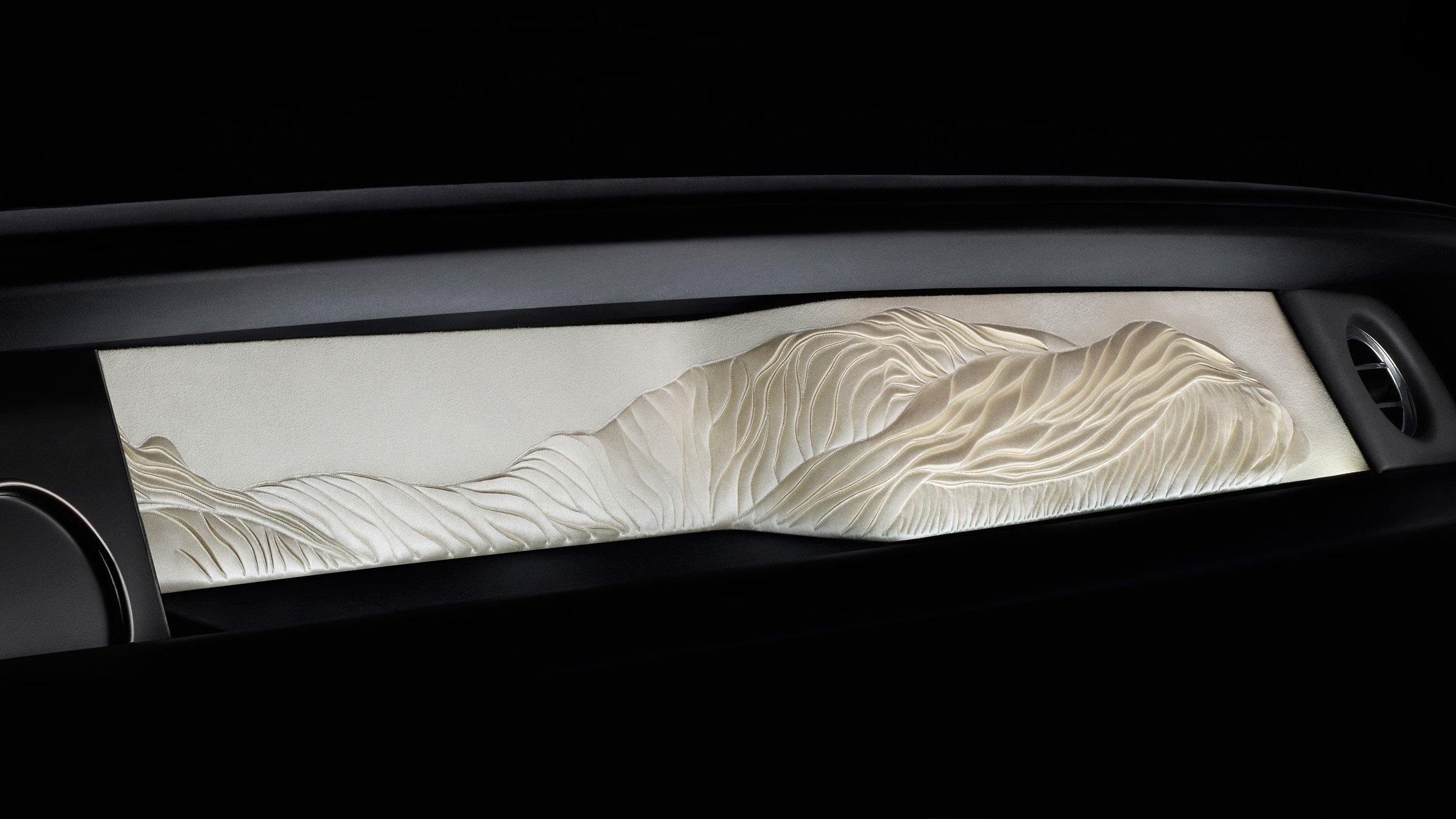 Rolls-Royce Phantom The Gallery - Silk
