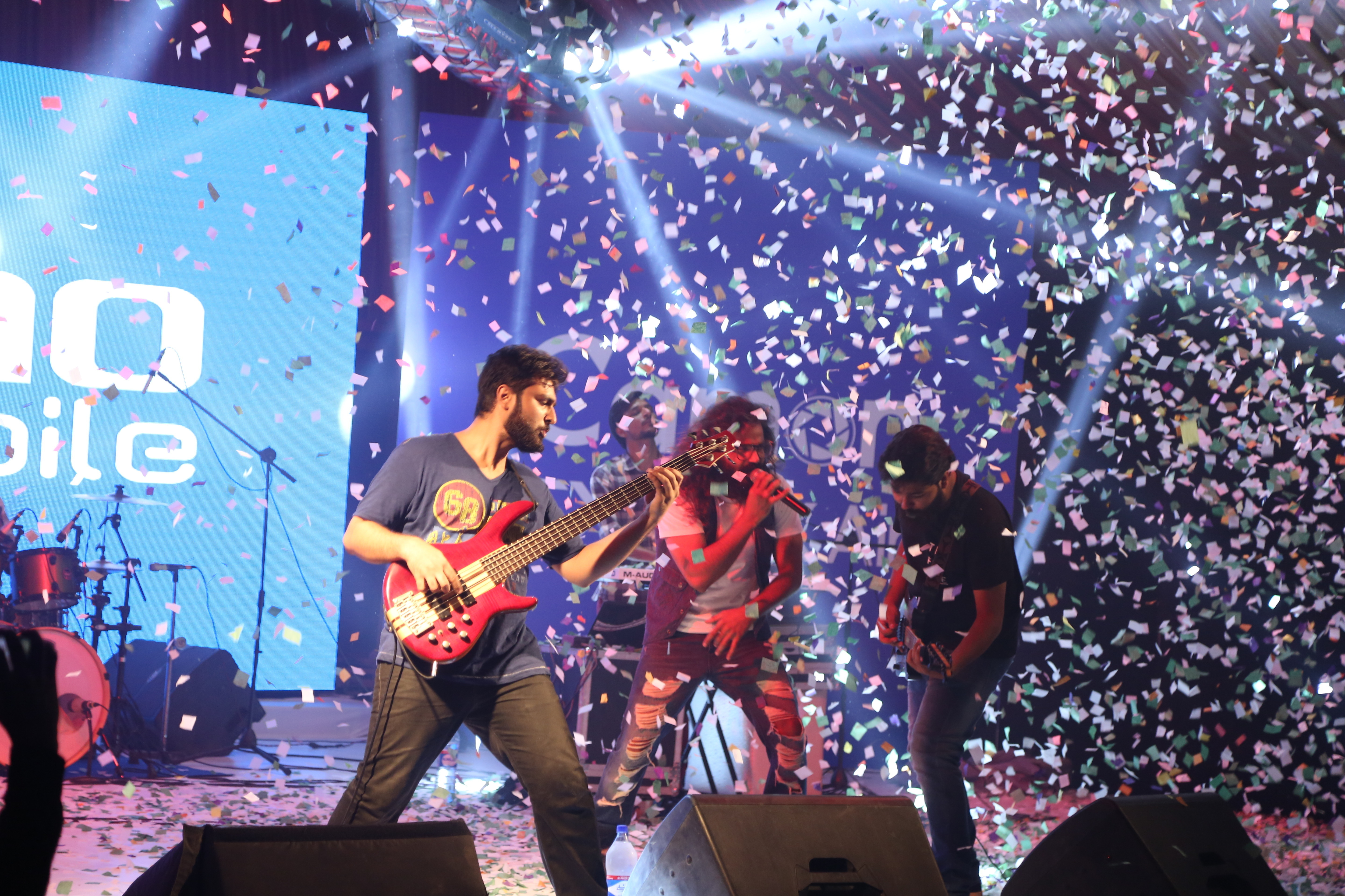 asrar_performance_for_the_tecno_camon_cx_launch_