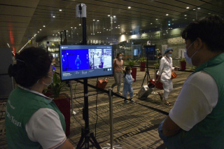 singapore-monitoring-device