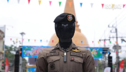 Robot Thai Police Makes Public Debut At Songkran Festival