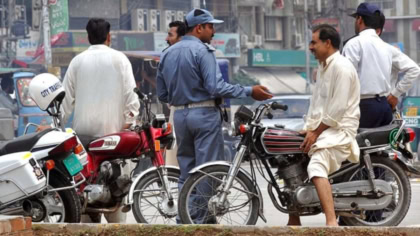 Punjab Traffic Violations Hit 40000 In One Day During Crackdown