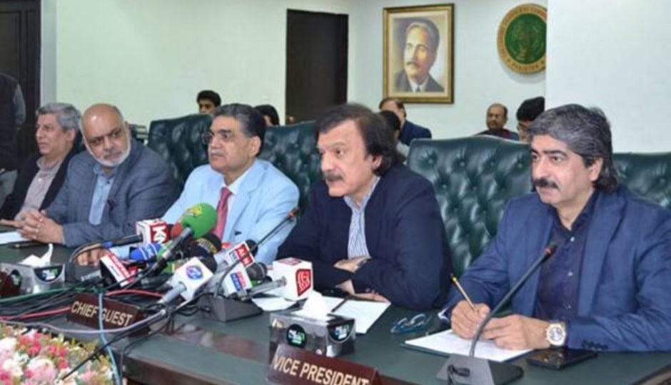 Sapm Haroon Akhtar Meets Ceo Of Master Changan Motors Suzuki Motors To Discuss Strategic Challenges In Auto Sector