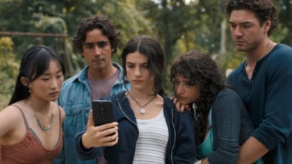 Netflix Releases Chilling New Horror Adaptation Of A Fan Favorite Game