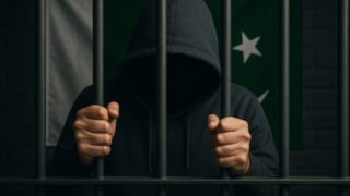 Pakistani Youtuber Rajab Butt Could Soon Be On Interpols Wanted List Heres Why