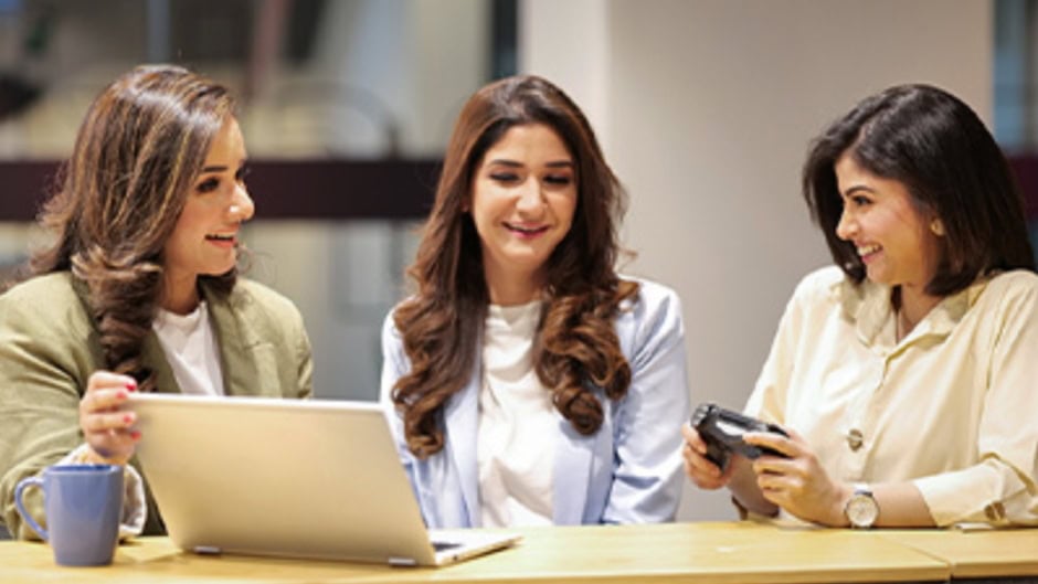 Standard Chartered Backs 10 Women Led Startups With Rs1m Each