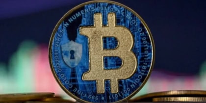 Bitcoin Faces Critical Price Floors As Sell Off Pressure Builds
