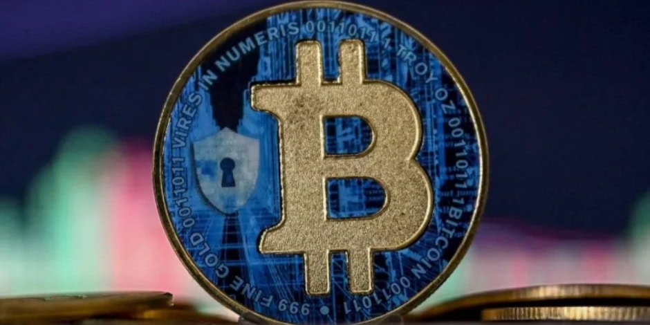 Bitcoin Faces Critical Price Floors As Sell Off Pressure Builds
