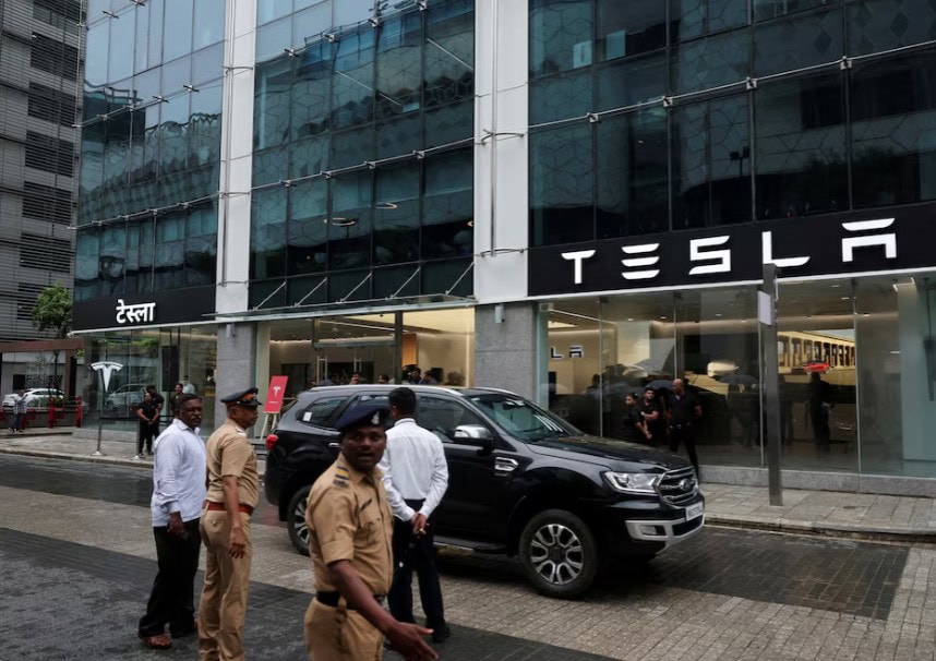 Tesla Secures Just 600 Orders In India Since July Debut Reports Bloomberg