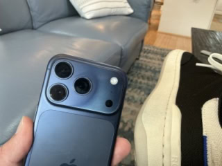 iPhone 17 Pro Deep Blue
