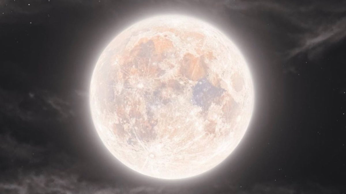 Here’s What Pakistanis Need to Know about the First Supermoon of 2025