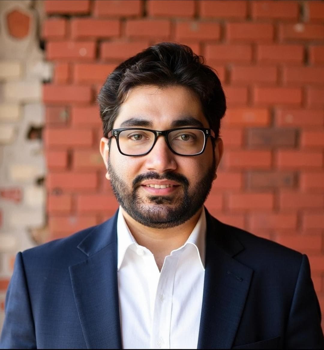 How A Pakistani Citizen Is Turning Pakistans Traffic Nightmares Into A Community Lifeline 