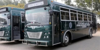 Islamic University Bus Accident On Faisal Avenue Islamabad