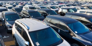 Pakistans Auto Sector Revs Up With 53 Sales Surge In Q1 Fy26