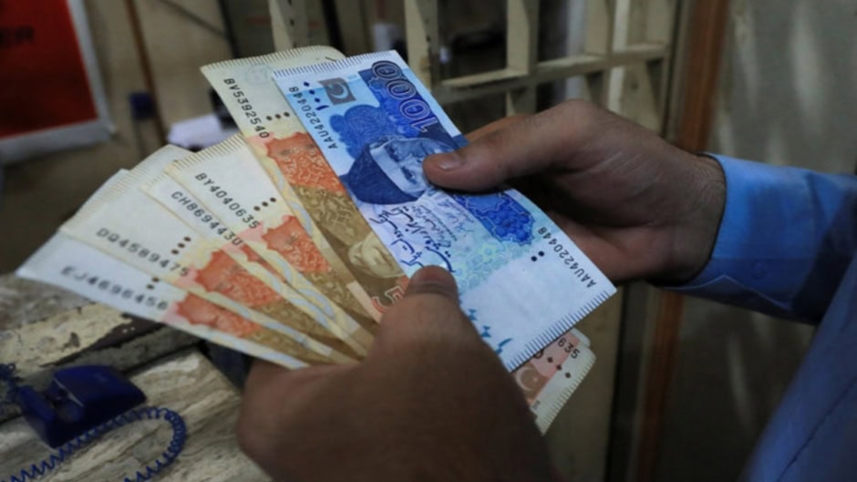 Private Sector Borrowing Halts In Q1 Fy26