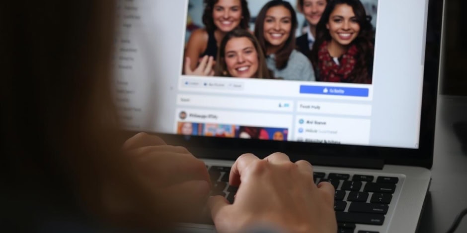 Facebook Now Allows You To Keep A Nickname For Posting In Groups