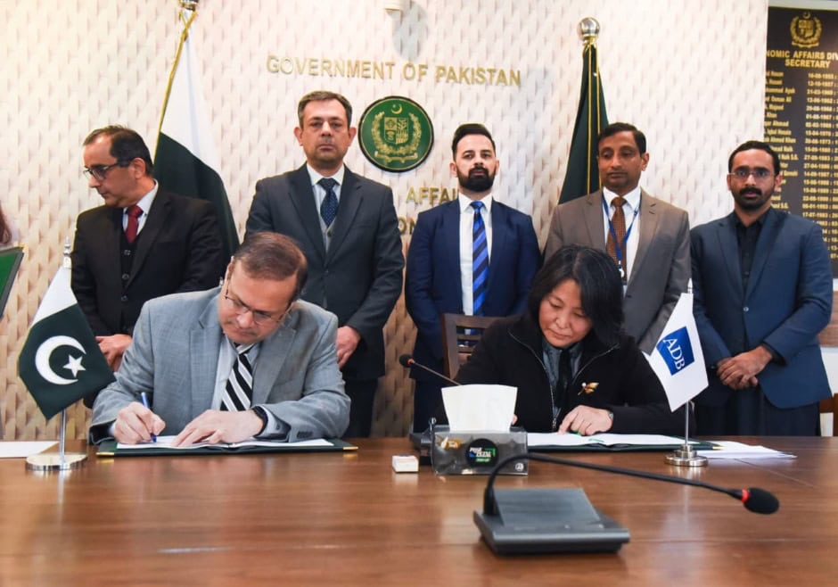Pakistan and ADB Sign Two Significant Programs