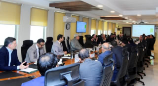 Finance Minister Meets Telecom Tower Firms and VCs