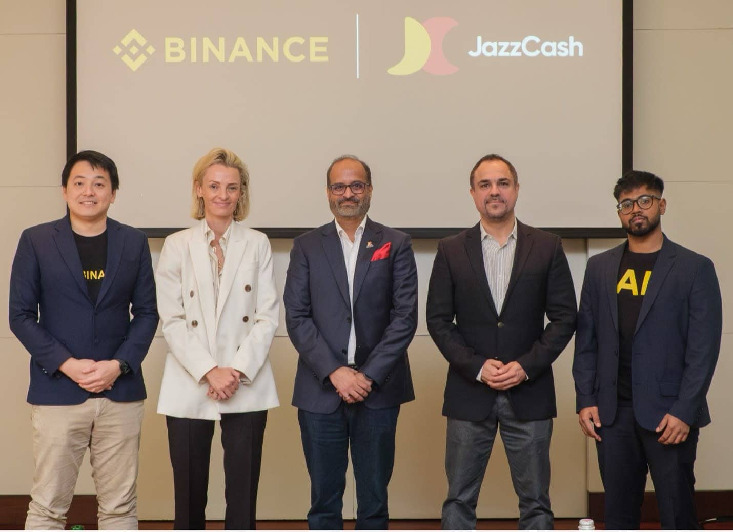 JazzCash Signs MoU With Binance in UAE to Advance Pakistan’s Regulated ...