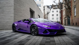 68 Crore Lamborghini Pulled Over In Faisalabad Rs 28000 Fined