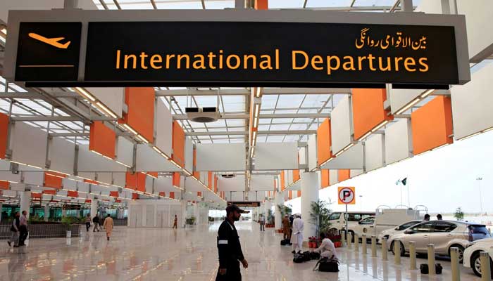 Govt Launches Travel Help Desks To Guide Passengers Abroad
