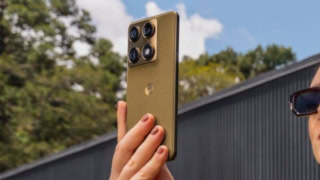 Motorola Signature Launches With Snapdragon 8 Gen 5 Premium Design And Advanced Cameras