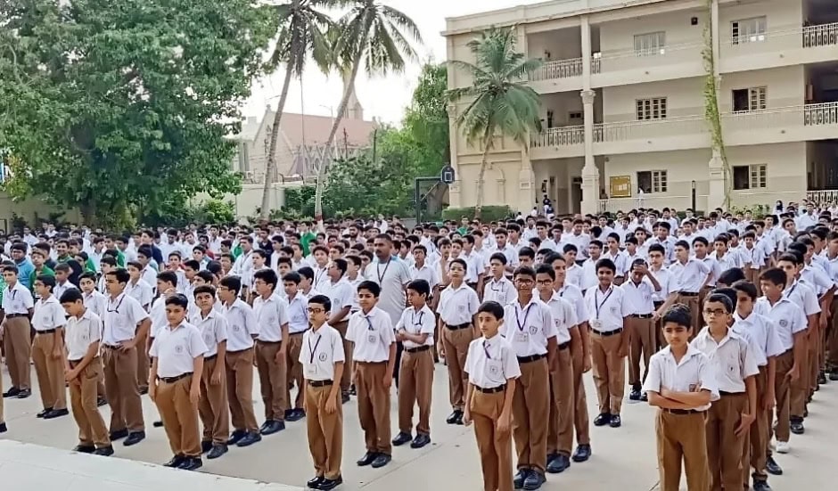 Punjab Education Department Stops Private Schools From Forcing Parents To Buy Expensive Branded Uniforms