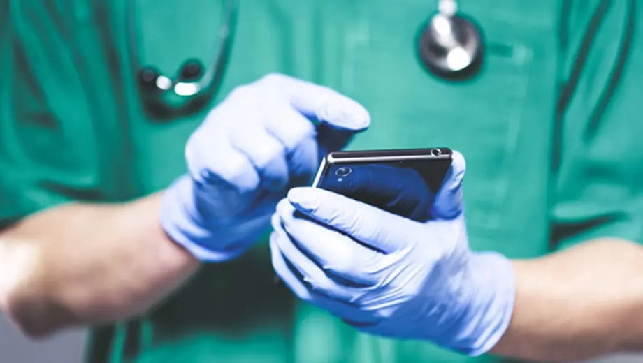 Punjab Government Imposes Complete Ban On Mobile Phones In Emergency Departments