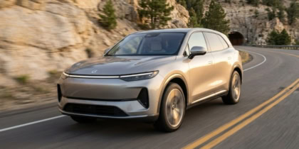 Teslas Robotaxi And Humanoid Robot Rollout Faces Early Delays