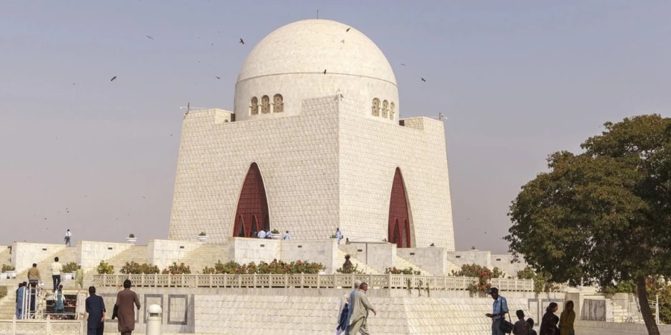 Karachi Iftar Time Today: 1st Ramadan (19 February 2026)