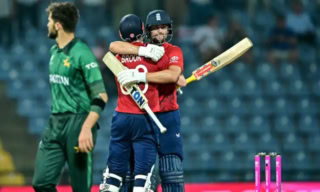 Social Media Erupts After Pakistans Crucial Loss To England