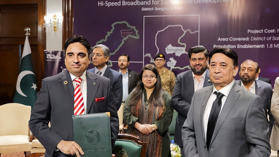 Universal Service Fund Awards Mega Broadband Contracts To Transform Sindhs Connectivity 