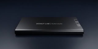 New Solid State Battery Crushes Heat Limits That Melt Standard Cells