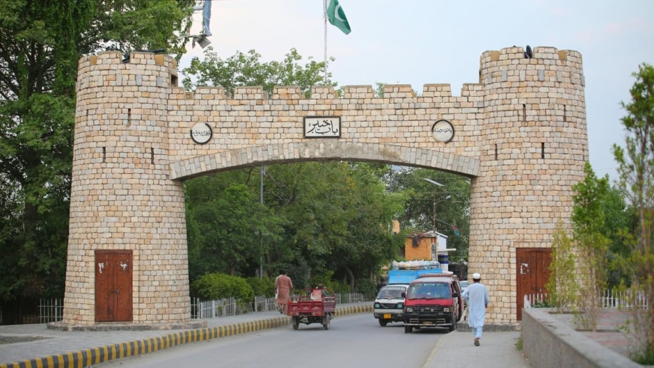 Peshawar Iftar Time Today 12th Ramadan 2 March 2026