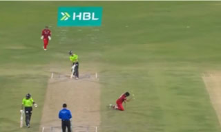 Psl 2026 Mir Hamza Takes Stunning Return Catch Against Lahore Qalandars