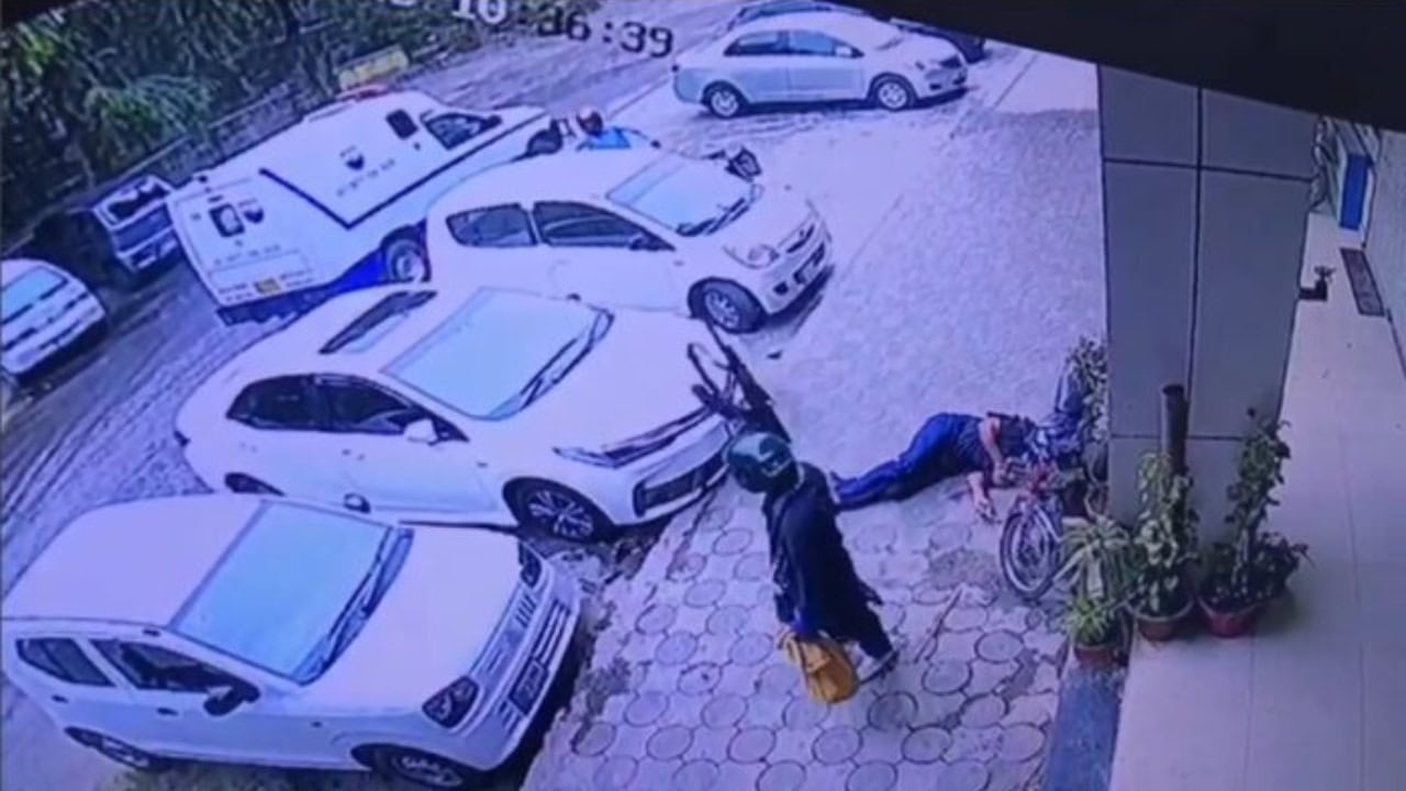 Robbers Steal Gold & Cash in Major Peshawar Bank Heist on Eid Eve