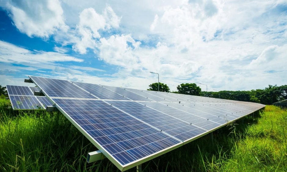 Study Reveals How Solar Panels Shield Pakistan From Hormuz Disruptions