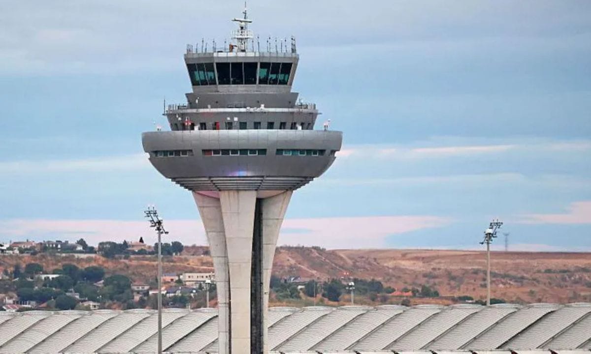 Iran Warns of Reaction to US Forces; Moldova Calls for Continued $1B Theft Probe