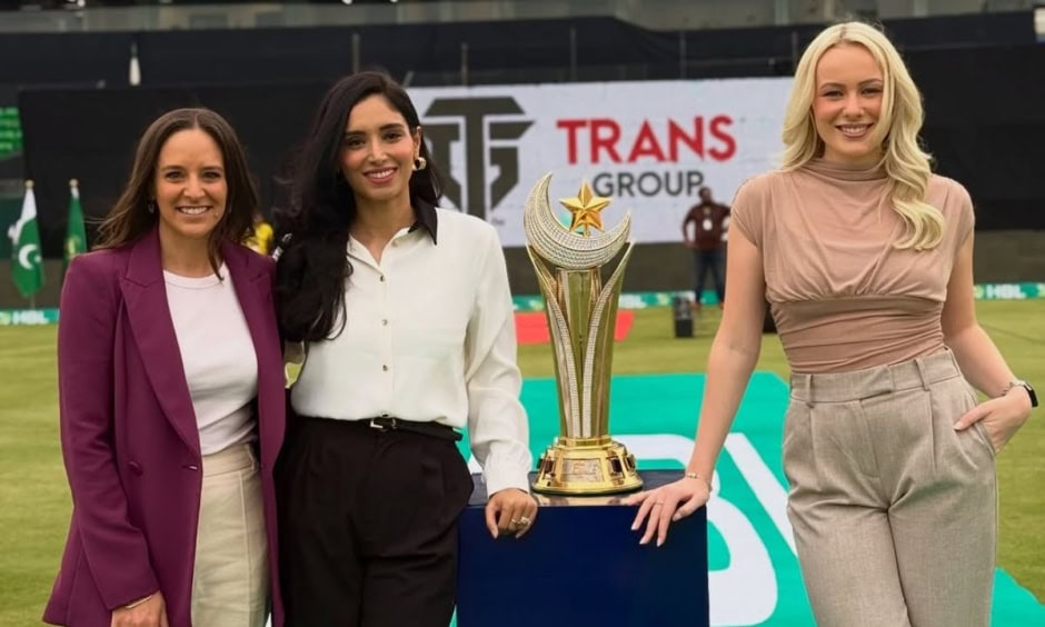 Who Is Jess Crowe The New Presenter In The Psl Everyone Is Talking About