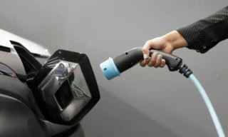 Govt Speeds Up Ev Shift Amid Rising Public Demand