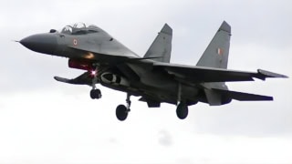 Indian Su 30 Mki Fighter Jet Almost Crashes Hard Landing Disrupts Pune Airport
