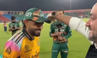 Psl Ceo Gesture For Babar Azam Goes Viral After Historic Milestone