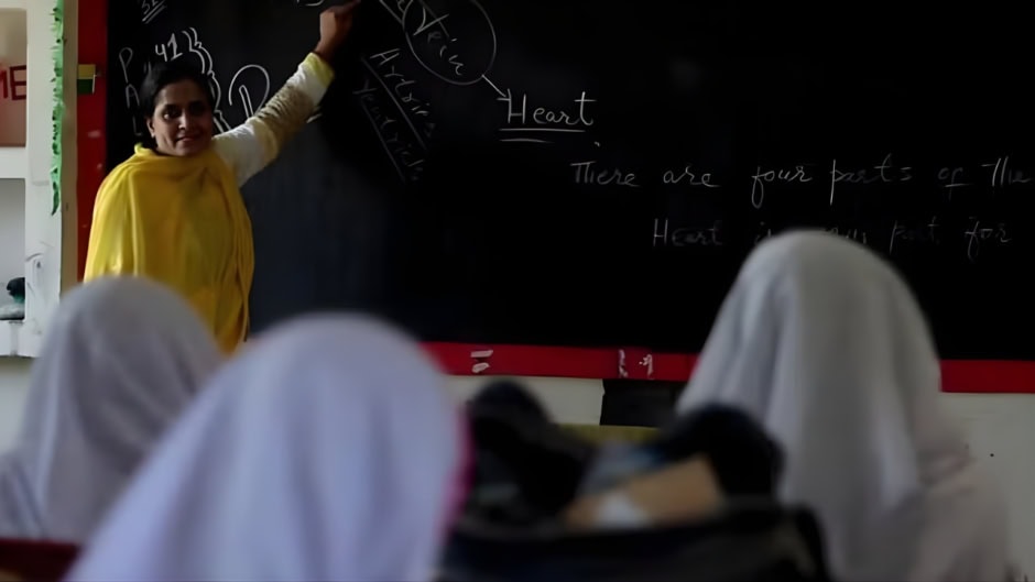 Punjab Government Abolishes 30391 Vacant Education Posts