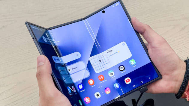 Samsung’s New Foldables
