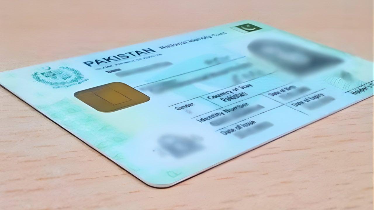 FIA Arrests Former NADRA Official in Fake CNIC, Passport Case