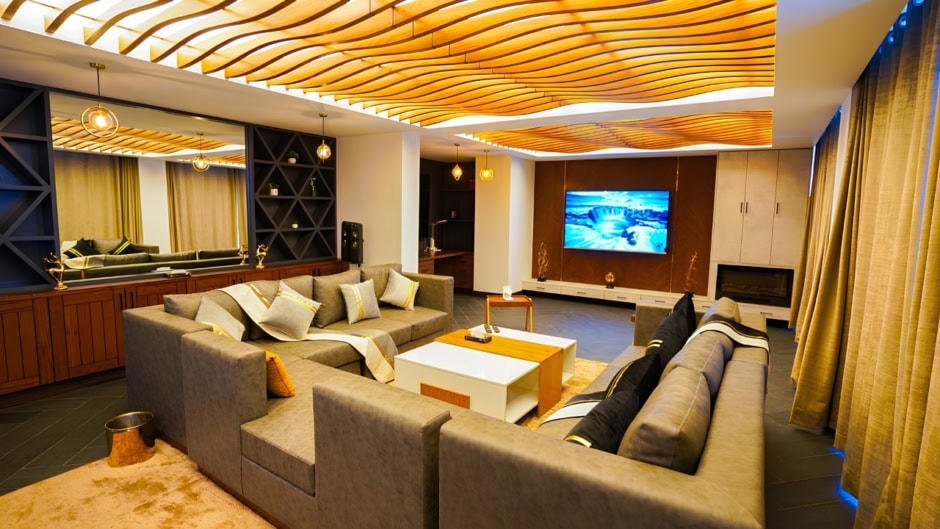 How Online Room Booking Is Transforming Murree Hospitality Industry