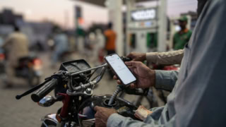 Rs 2000 Bike Fuel Subsidy A Broken Promise For Pakistans Commuters