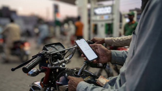 Rs 2000 Bike Fuel Subsidy A Broken Promise For Pakistans Commuters