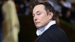 Elon Musk Becomes Worlds First Trillionaire